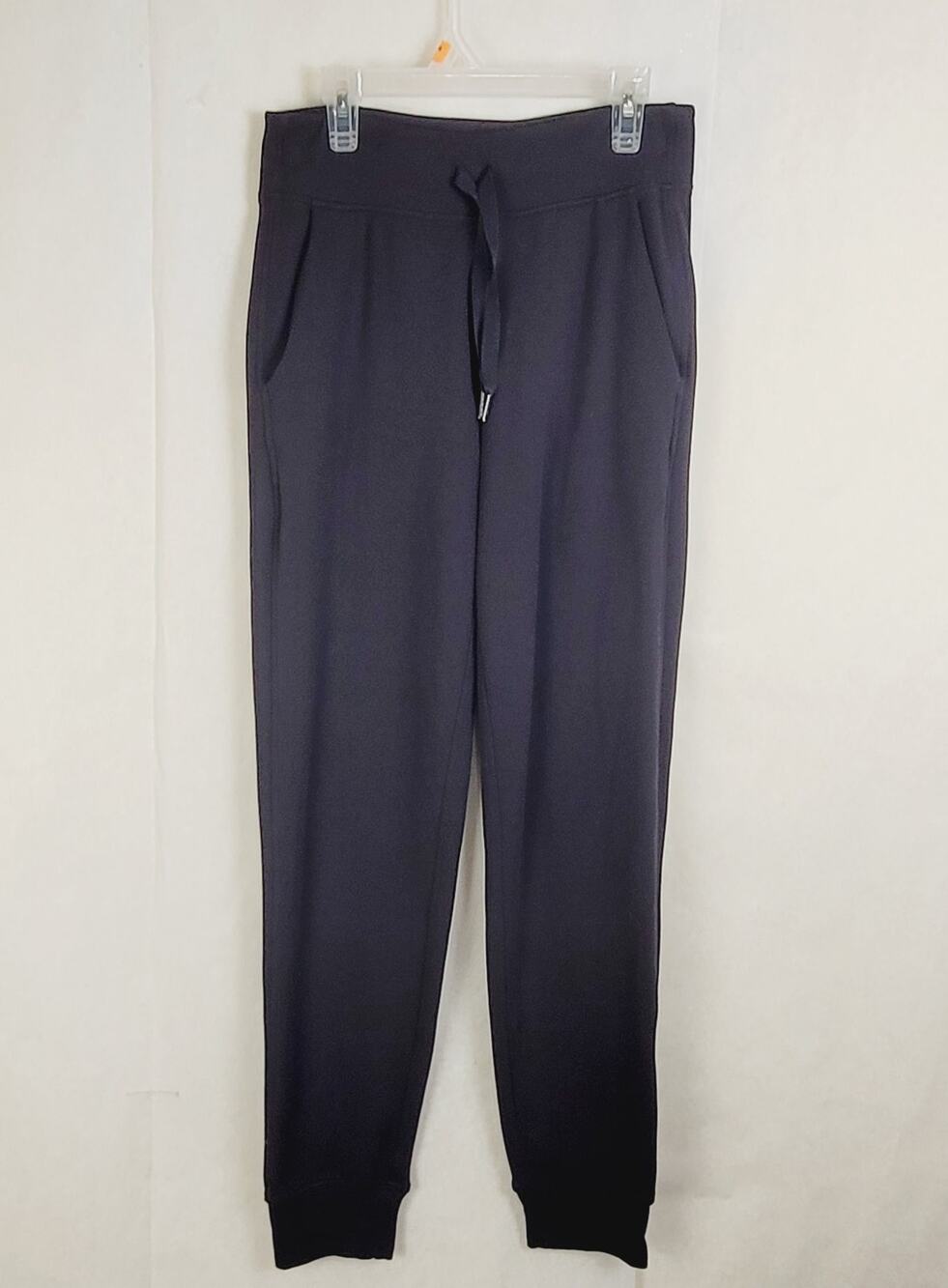 Lululemon Scuba black jogger Size 4 Athletic Active Loungewear